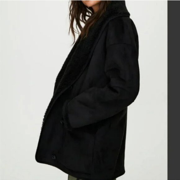 Aritzia Wilfred Free Astral Faux Shearling Jacket in Black - Picture 3 of 11